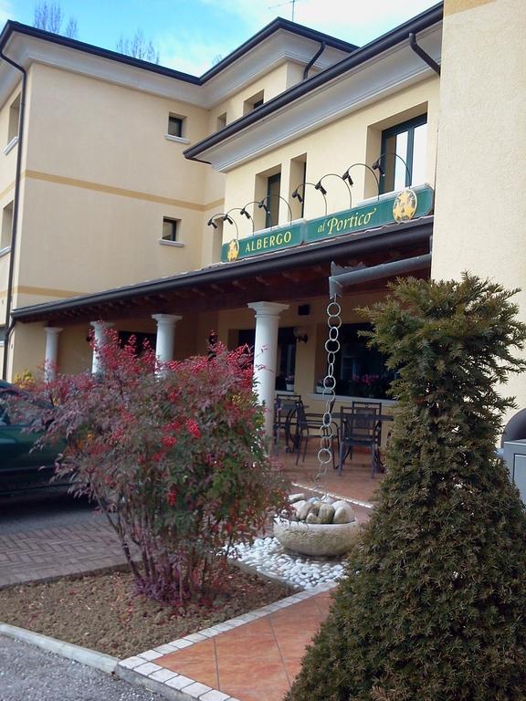 Albergo Al Portico Azzano Decimo Exteriér fotografie